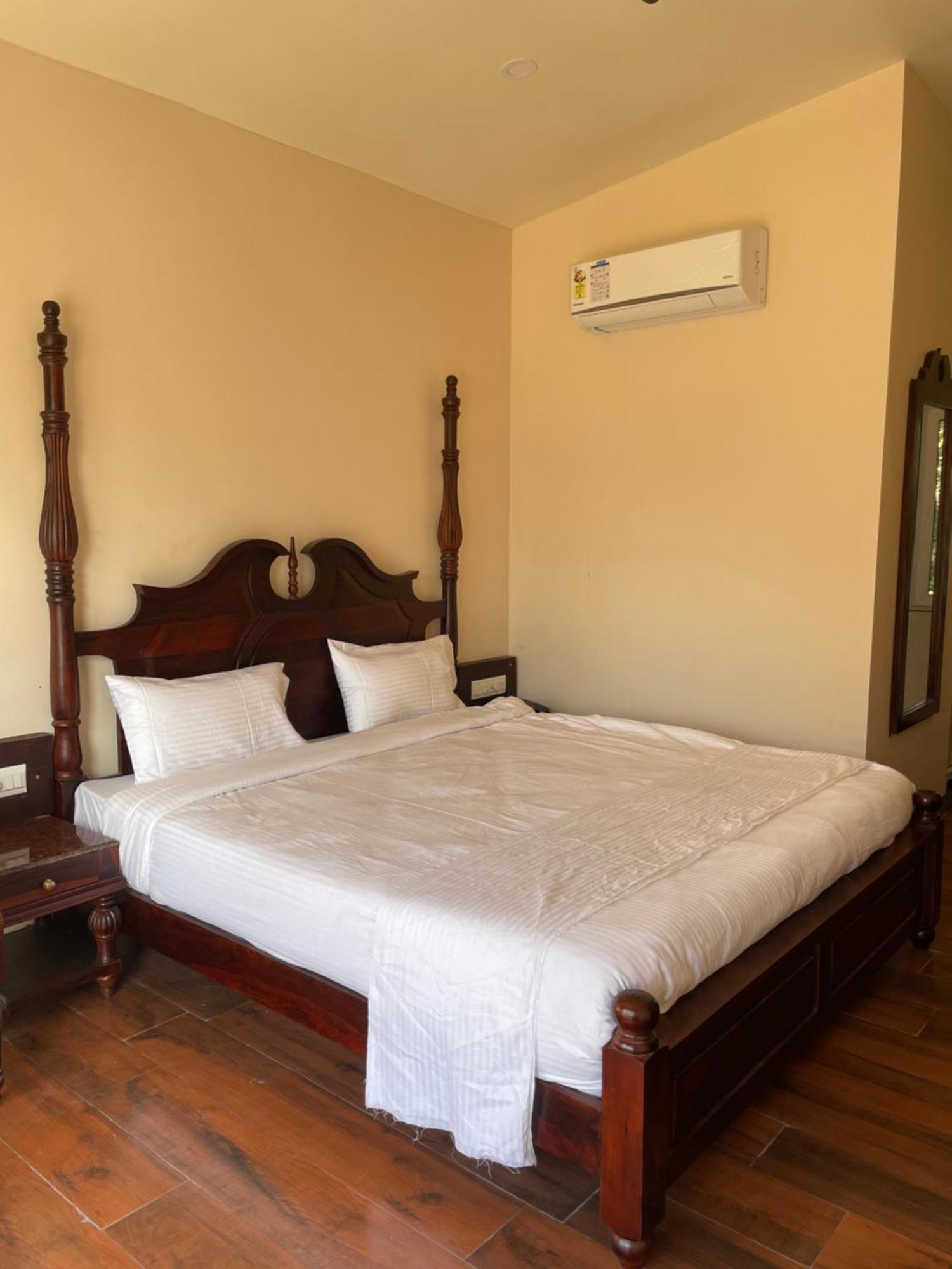Vrindavan Greens Resort Udaipur Exterior foto